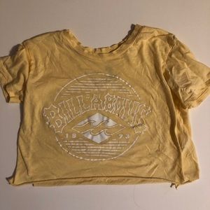 ⭐️ BILLABONG CROPPED TEE ⭐️